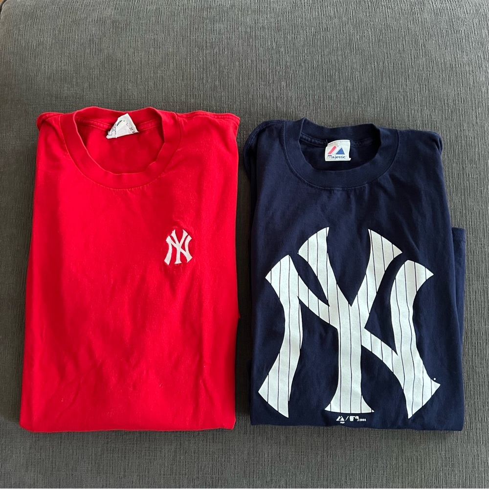 2 Mens NY YANKEES Size 2X Short Sleeve Tees 100% Cotton Lee Sport & Majestic